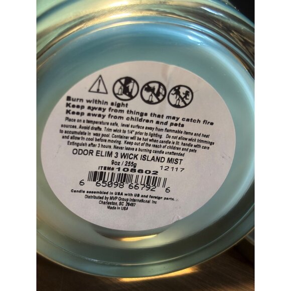 Fresh Fragrances Odor Eliminating 3-Wick Candle Island Mist Scent 9oz Glass Jar - Picture 4 of 6